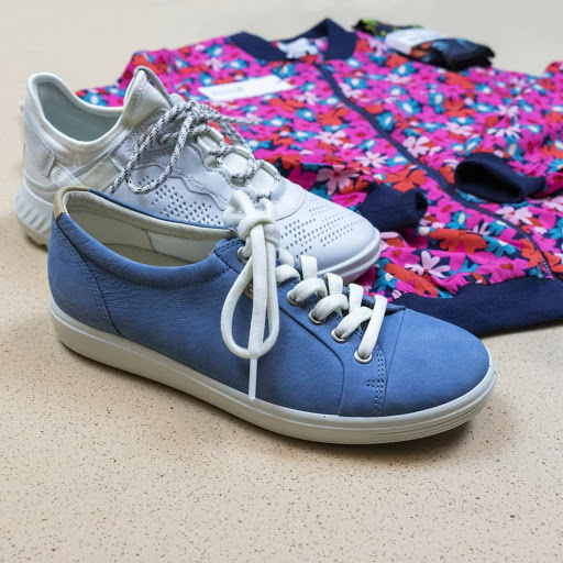 Shoe Store «Chiappetta Shoe Store», reviews and photos, 6821 39th Ave, Kenosha, WI 53142, USA