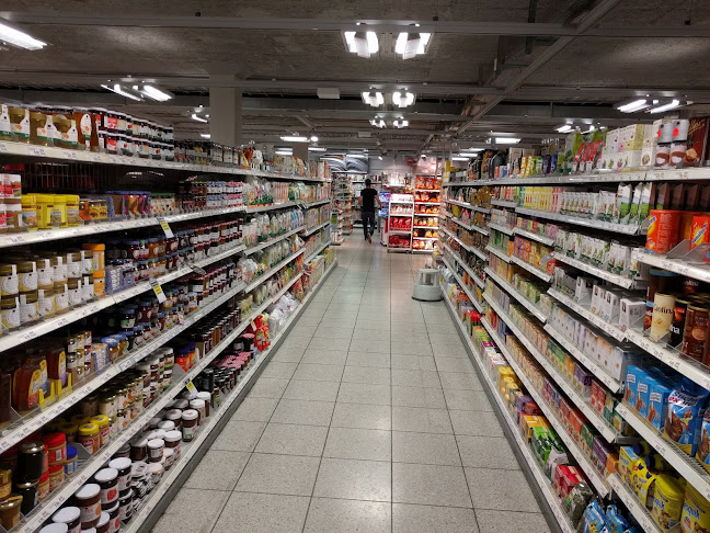 Kommentare und Rezensionen über Coop Supermarkt Zürich Wehntalerstrasse