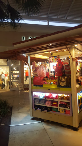 Shopping Mall «Orlando Vineland Premium Outlets», reviews and photos, 8200 Vineland Ave, Orlando, FL 32821, USA