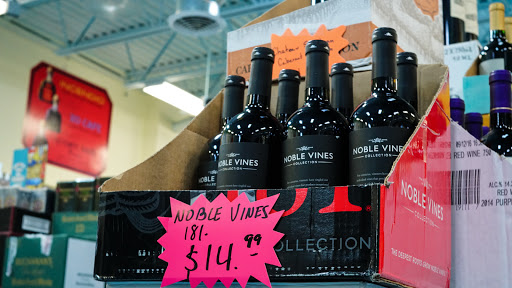 Liquor Store «Checkers Discount Liquors & Wine», reviews and photos, 35202 S Dixie Hwy, Homestead, FL 33034, USA