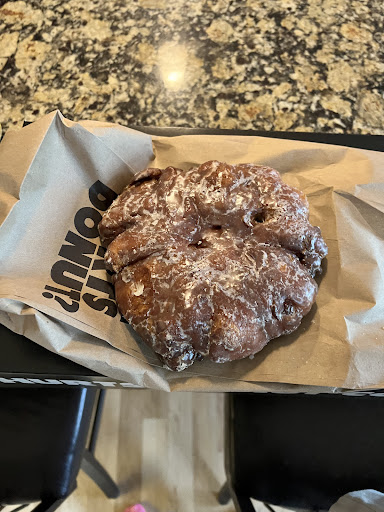 Donut Shop «Hurts Donut», reviews and photos, 5513 Mills Civic Pkwy #105, West Des Moines, IA 50266, USA