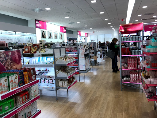 Hair Salon «Ulta Beauty», reviews and photos, 456 Pinnacle Pkwy, Bristol, TN 37620, USA