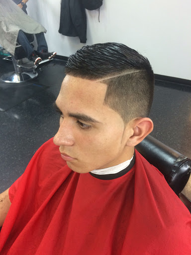 Barber Shop «Platinum Cuts Barbershop», reviews and photos, 901 North Point Blvd a, Baltimore, MD 21224, USA
