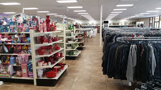 Thrift Store «Goodwill Retail Store & Donation Center», reviews and photos, 1560 Newbury Rd #5, Newbury Park, CA 91320, USA