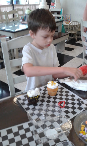 Bakery «The Cake Pros, A Blessing Table Company», reviews and photos, 323 Dock St, Schuylkill Haven, PA 17972, USA