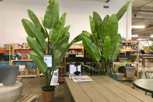 Building Materials Store «Habitat For Humanity ReStore Elgin», reviews and photos, 800 N State St, Elgin, IL 60123, USA