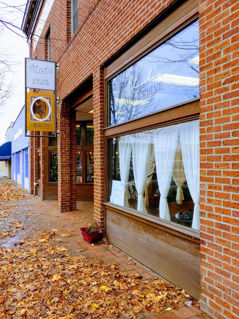 Studio One Twelve 98225