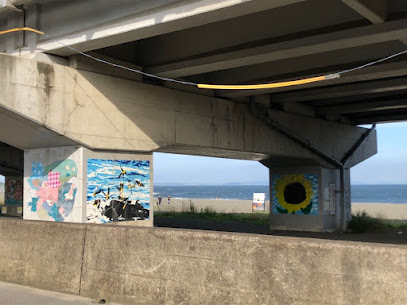 北浜海岸の壁画