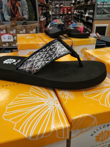 Shoe Store «Shoe Carnival», reviews and photos, 12801 Chenal Pkwy, Little Rock, AR 72211, USA