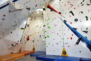 Golem Arenys - Escalada i Fitness image