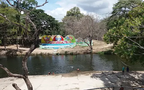 Balneario Las Mendozas image