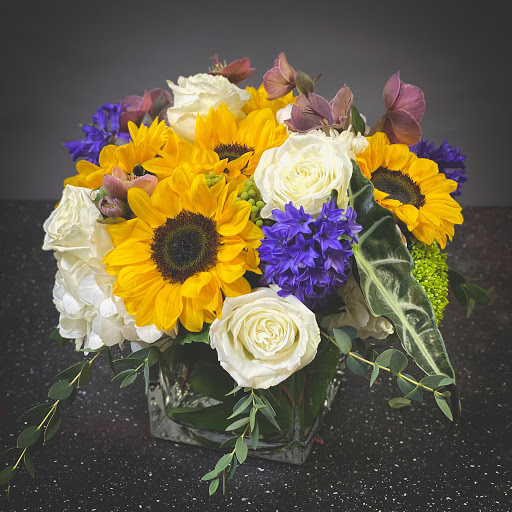 Florist «Urban Floral», reviews and photos, 671 Meriden Rd, Waterbury, CT 06705, USA