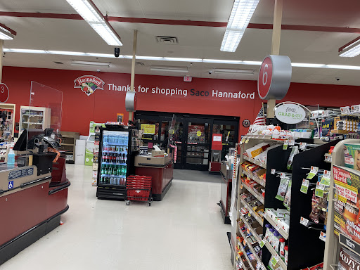 Grocery Store «Hannaford Supermarket», reviews and photos, 532 Main St,Route 1, Saco, ME 04072, USA