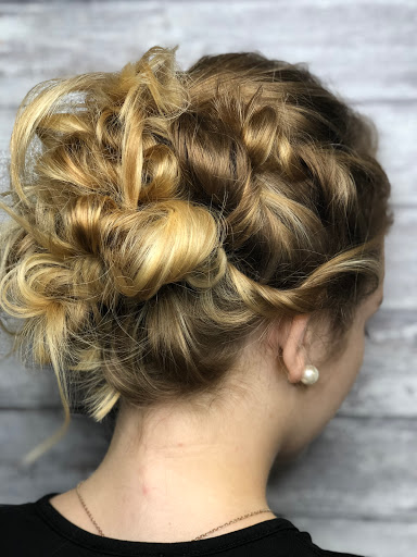 Hair Salon «Salon Lofts Crossroads Plaza», reviews and photos, 213 Crossroads Blvd, Cary, NC 27518, USA