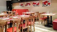 Atmosphère du Restaurant asiatique Chez He - 何处思蜀 à Paris - n°12