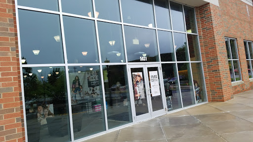 Shoe Store «DSW Designer Shoe Warehouse», reviews and photos, 5031 Shoppes Blvd, Moosic, PA 18507, USA