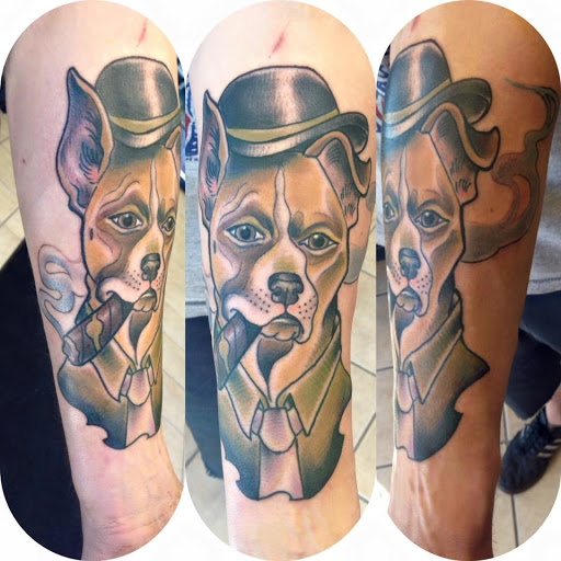 Tattoo Shop «Attitudes Muskegon», reviews and photos, 1610 Evanston Ave, Muskegon, MI 49442, USA