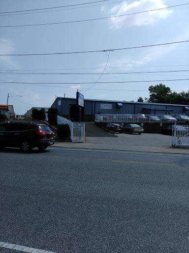 Auto Body Shop «Syrena Auto Body Shop Inc», reviews and photos, 6201 Oxford Ave, Philadelphia, PA 19111, USA