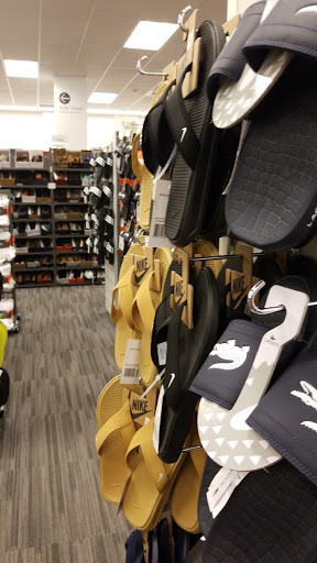 Department Store «Nordstrom Rack The Shops at Midtown Miami», reviews and photos, 3201 N Miami Ave, Miami, FL 33127, USA