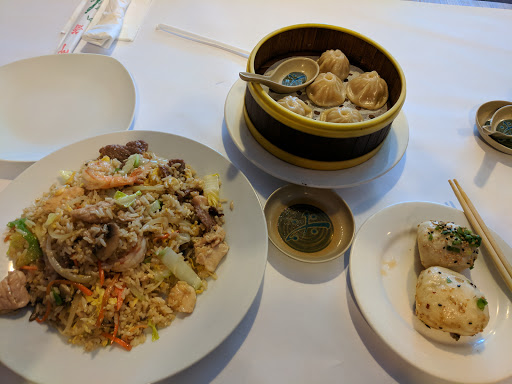 Shopping Mall «Braelinn Village Shopping Center», reviews and photos, 548 Crosstown Drive, Peachtree City, GA 30269, USA