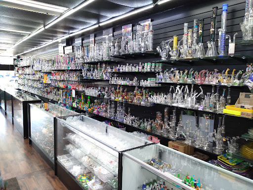 Tobacco Shop «Mr. SMOKE (smoke shop)», reviews and photos, 4347 Gunn Hwy, Tampa, FL 33618, USA
