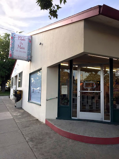 Florist «Petals On Main», reviews and photos, 400 Main St, Rio Vista, CA 94571, USA