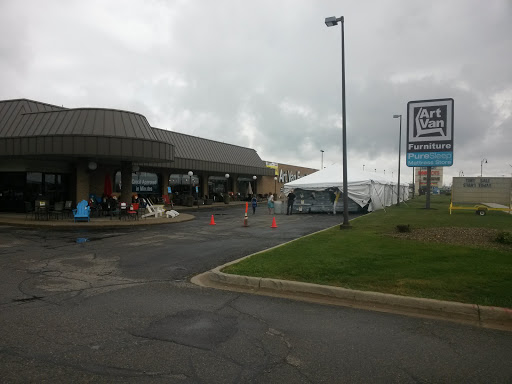Furniture Store «Art Van Furniture - Saginaw», reviews and photos, 2660 Tittabawassee Rd, Saginaw, MI 48604, USA