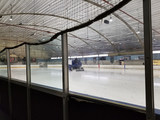 Ice skating rink in Los Angeles
