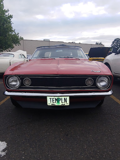 Bowling Alley «Oregon Trail Lanes», reviews and photos, 735 S Columbia River Hwy, St Helens, OR 97051, USA