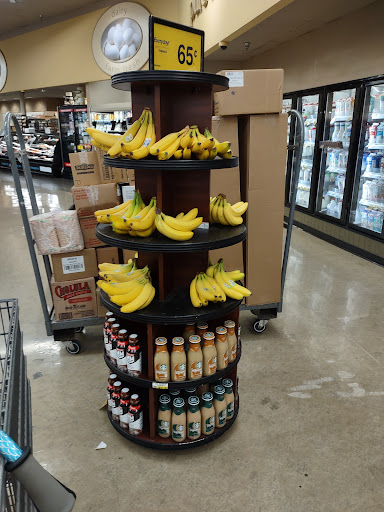 Grocery Store «Safeway», reviews and photos, 2836 Pacific Ave, Forest Grove, OR 97116, USA