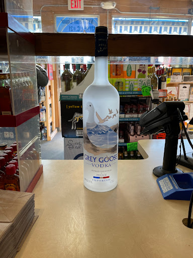 Liquor Store «K C Liquors», reviews and photos, 425 North St, Middletown, NY 10940, USA