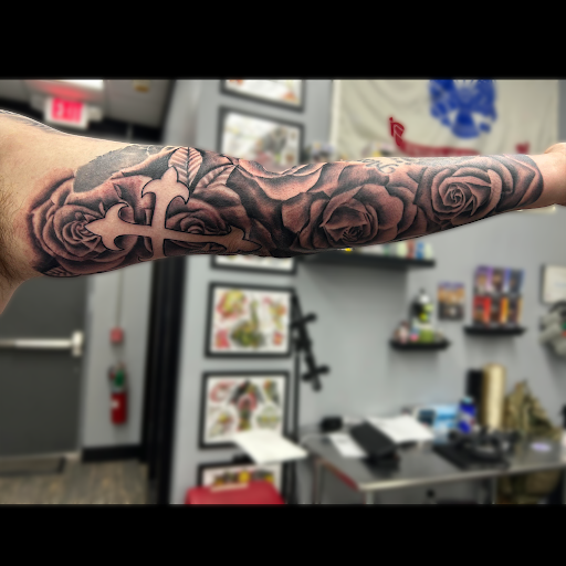 Explore toe ring tattoo ideas, creative tattoo ideas in El Paso, available at American Tattoo Society of Ft Bliss