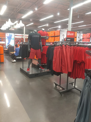 Clothing Store «Nike Factory Store», reviews and photos, 2950 I-20 Frontage Rd #755, Grand Prairie, TX 75052, USA