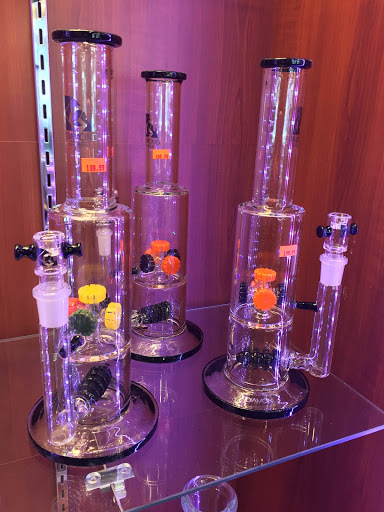 Vaporizer Store «Vape City Smoke Shop», reviews and photos, 406 Washington St, Holliston, MA 01746, USA