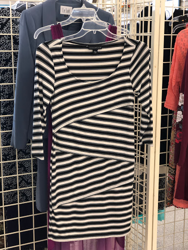 Thrift Store «Gulfside Hospice Thrift Shoppe», reviews and photos, 36524 FL-54, Zephyrhills, FL 33542, USA