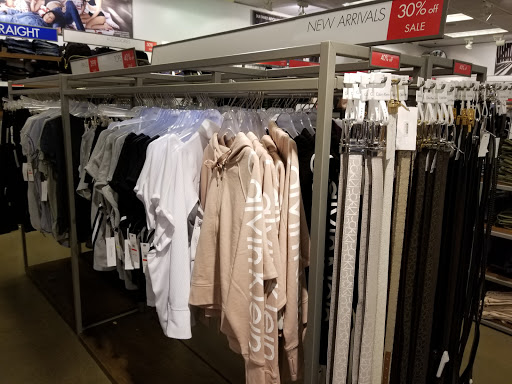 Clothing Store «Calvin Klein», reviews and photos, 13000 Folsom Blvd #502, Folsom, CA 95630, USA