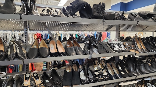 Thrift Store «Goodwill», reviews and photos