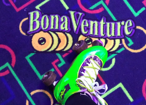 Roller Skating Rink «Bonaventure Always Family Friendly Skating Center And Birthday Parties», reviews and photos, 24505 Halsted Rd, Farmington Hills, MI 48335, USA