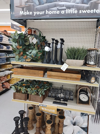 Discount Store «Big Lots», reviews and photos, 1399 N Shore Rd, Revere, MA 02151, USA