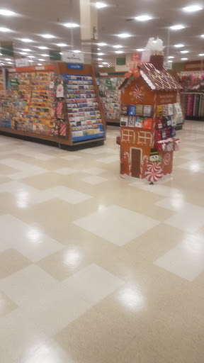 Supermarket «Publix Super Market», reviews and photos, 610 Eglin Pkwy NE, Fort Walton Beach, FL 32547, USA