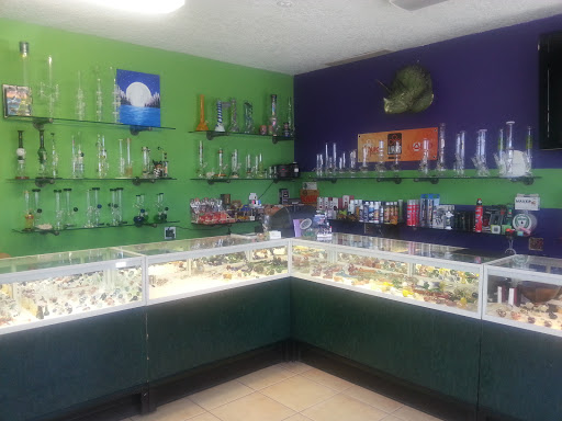 Tobacco Shop «Green Daze Glass & Smoke Shop», reviews and photos, 10323 SE Mill Plain Blvd, Vancouver, WA 98664, USA
