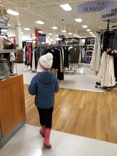 Department Store «T.J. Maxx», reviews and photos, 49 Skokie Blvd, Northbrook, IL 60062, USA