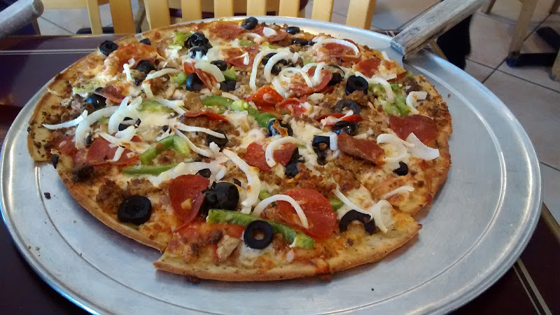 #1 best pizza place in Sarasota - Demetrio's Restaurant & Pizza