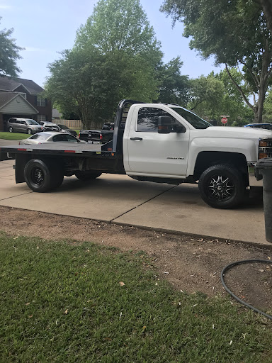 Used Truck Dealer «Stigers Larry Equipment Trailers & Trucks», reviews and photos, 100 Twin Oaks Cir, Frankfort, KY 40601, USA