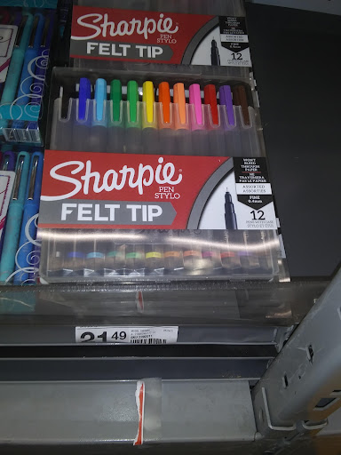 Office Supply Store «Staples», reviews and photos, 4610 N Clark St, Chicago, IL 60640, USA