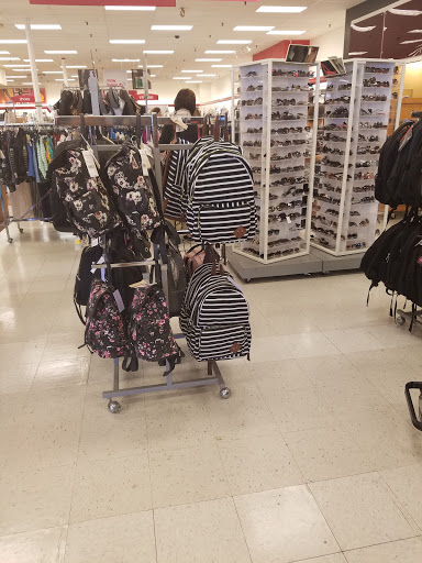 Department Store «T.J. Maxx», reviews and photos, 239 Memorial Ave, West Springfield, MA 01089, USA