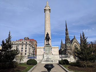 Washington Monument and Mount Vernon Place