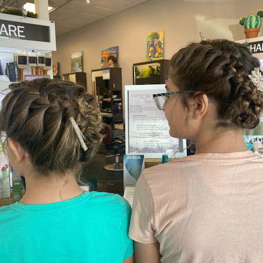 Hair Salon «Aveda Hair Salon-Solaris», reviews and photos, 922 N Burkhardt Rd #103, Evansville, IN 47715, USA