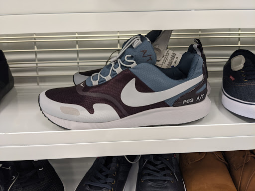 Clothing Store «Ross Dress for Less», reviews and photos, 2180 MacArthur Rd, Whitehall, PA 18052, USA