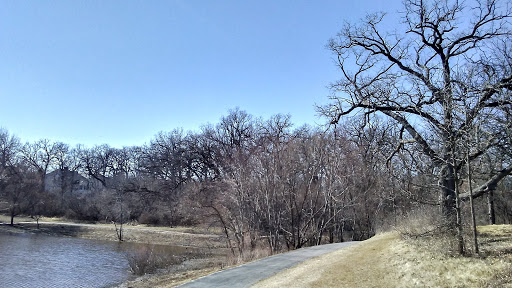 Park «Leo Leathers Park», reviews and photos, Buckingham Rd & Manor Ln, Mundelein, IL 60060, USA